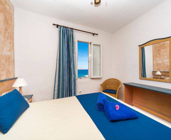 Apartamento de 1 dormitorio con vista mar Comitas Tramontana Park  Menorca
