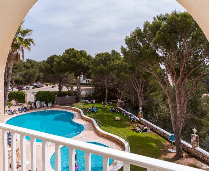 Suiten mit 2 schlafzimmern und meerblick Comitas Floramar  Menorca