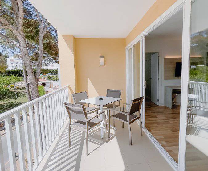 Suite de 1 dormitorio Comitas Floramar Menorca Suite de 1 dormitorio Comitas Floramar Menorca