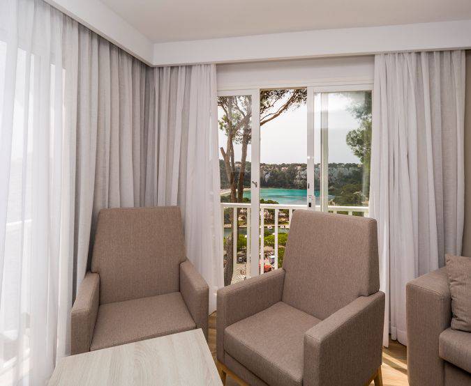Suite de 2 dormitorios vista mar Comitas Floramar  Menorca