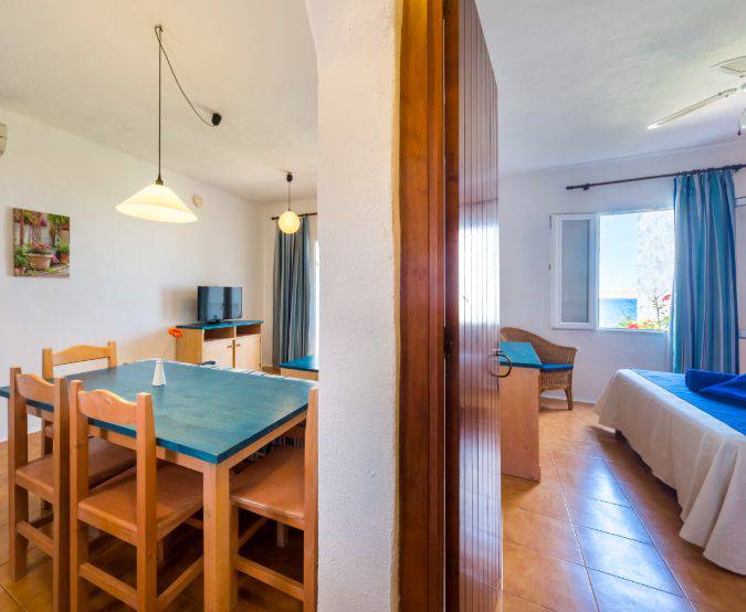2 bedroom apartment with sea view Comitas Tramontana Park  Menorca