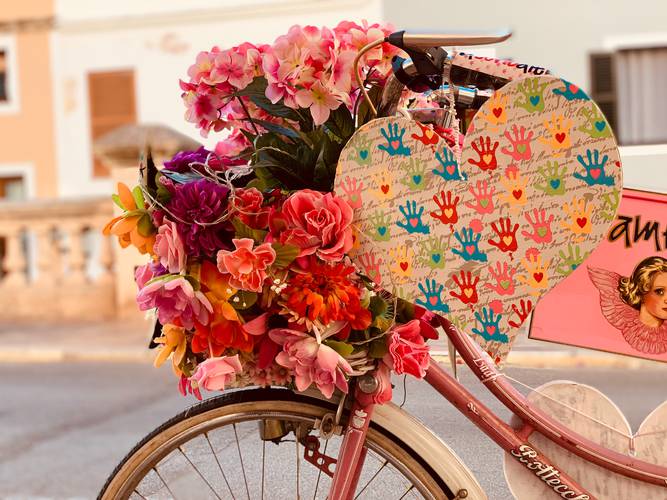 Weekly and seasonal markets in Menorca Comitas Hotels Weekly and seasonal markets in Menorca Comitas Hotels