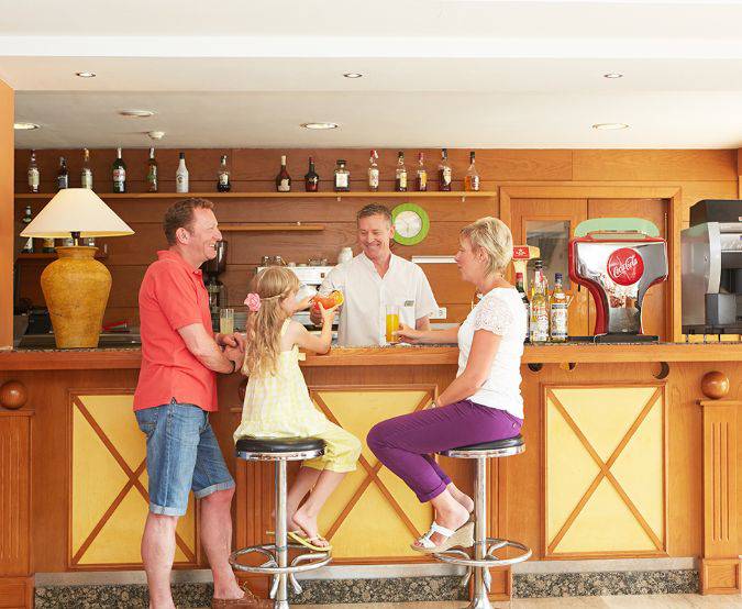 Pool bar Comitas Isla del Aire Menorca Pool bar Comitas Isla del Aire Menorca