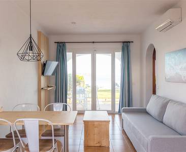 1 bedroom apartment with sea view Comitas Tramontana Park  Menorca