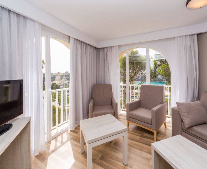 Suite de 2 dormitorios vista mar Comitas Floramar Menorca Suite de 2 dormitorios vista mar Comitas Floramar Menorca