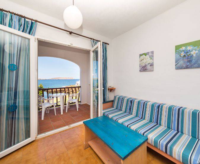 Apartamento de 2 dormitorios con vista mar Comitas Tramontana Park Menorca Apartamento de 2 dormitorios con vista mar Comitas Tramontana Park Menorca