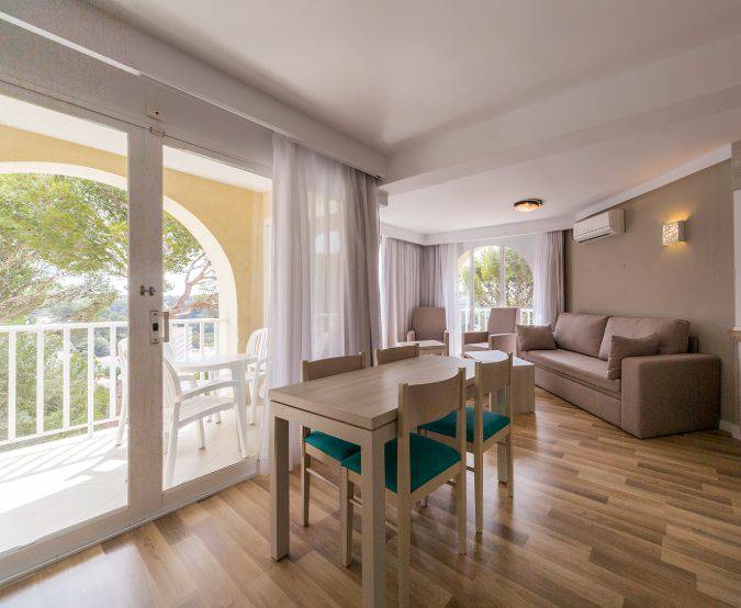 2 bedrooms suite with sea view Comitas Floramar  Menorca