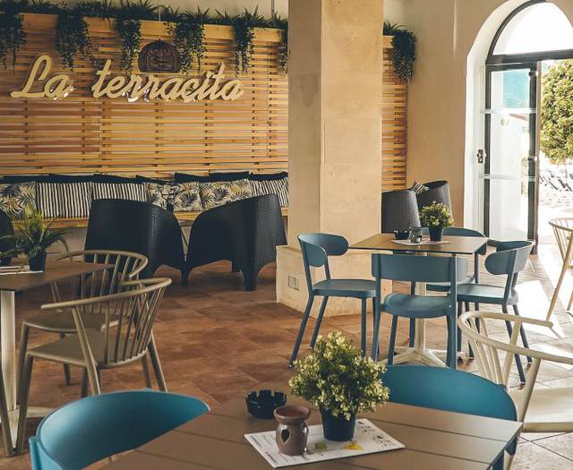 La terracita bar comitas tramontana park menorca La terracita bar comitas tramontana park menorca