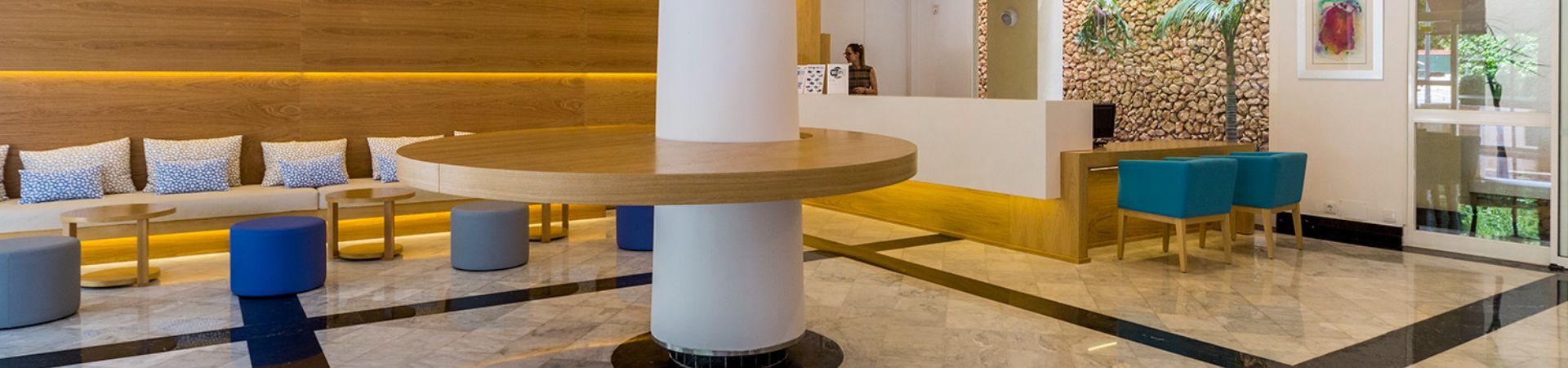 Comitas Hotels - - Comitas Hotels - -
