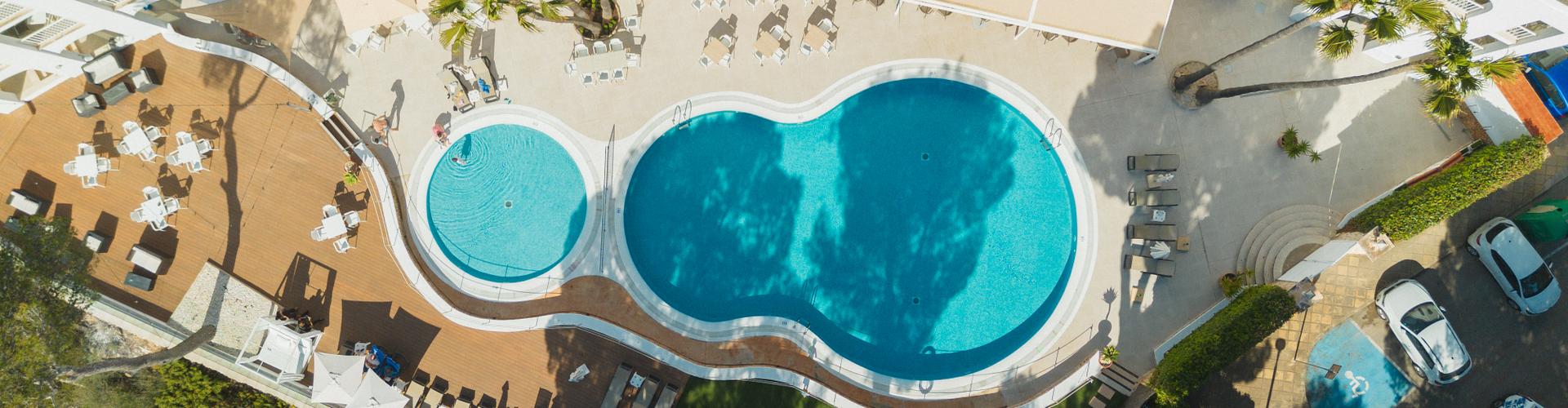 Comitas Hotels - - Comitas Hotels - -